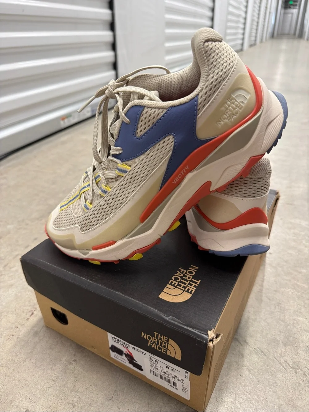 The North Face Women's Vectiv Taraval in Sandstone with Black Accents